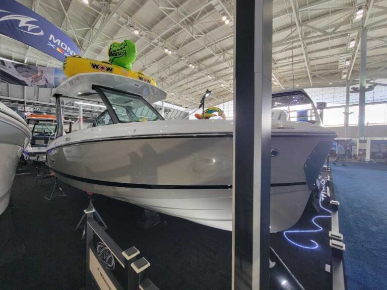 2026 Monterey Elite 25 Stern Drive US-RGFEE104J526 [photo 35]